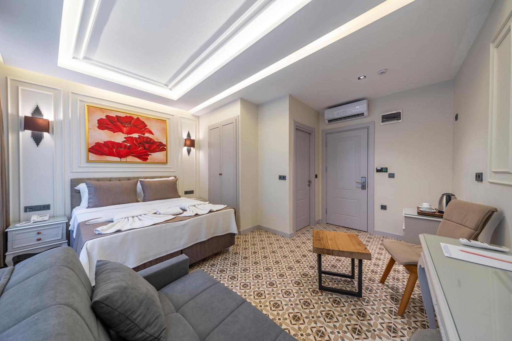 Pera Luna Premium Hotel Istanbul Exterior photo