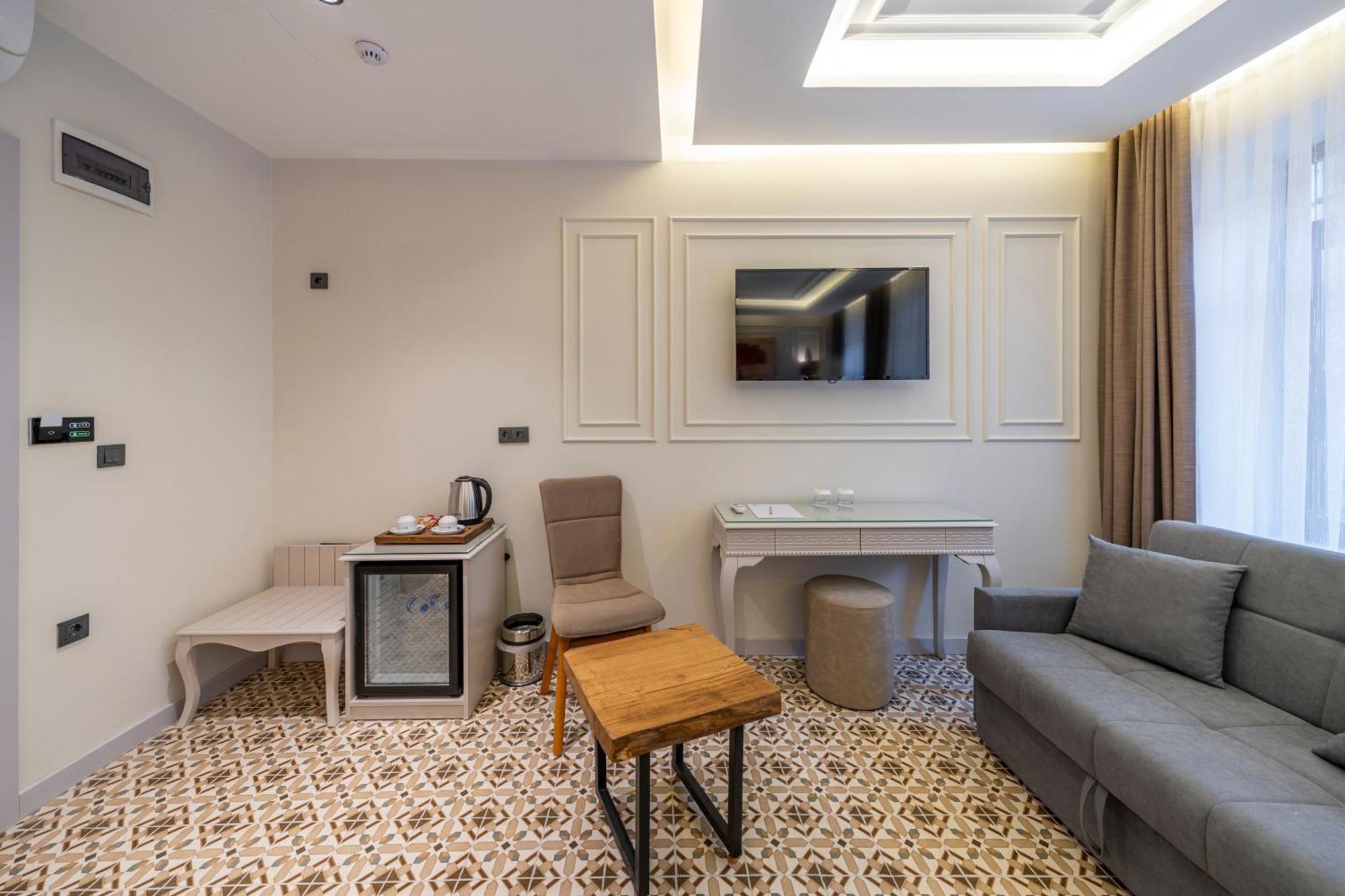 Pera Luna Premium Hotel Istanbul Exterior photo
