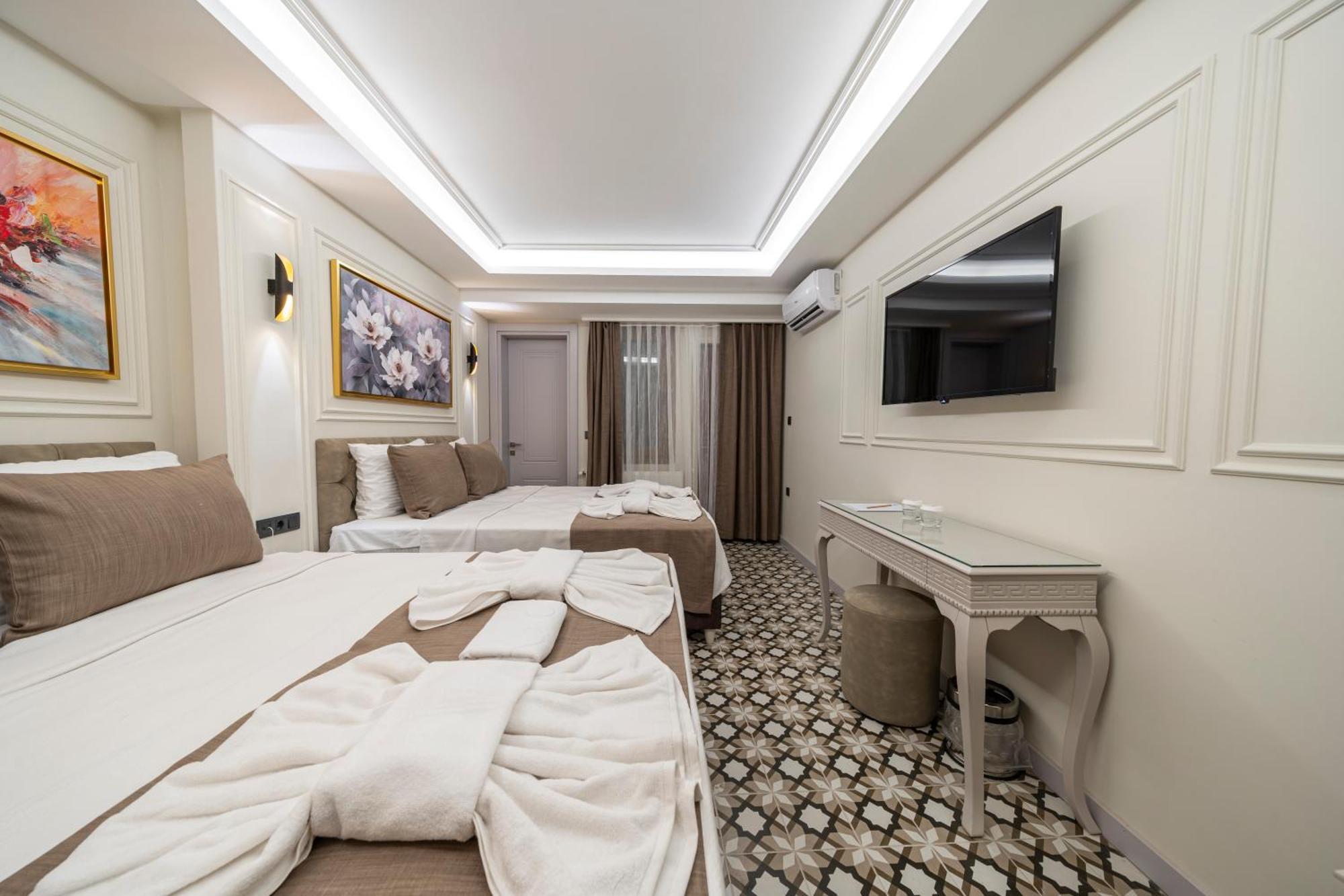 Pera Luna Premium Hotel Istanbul Exterior photo